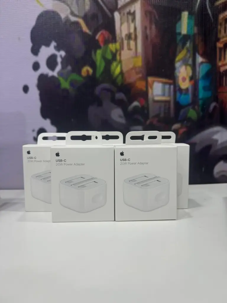 Original Apple 20W USB‐C Power Adapter 