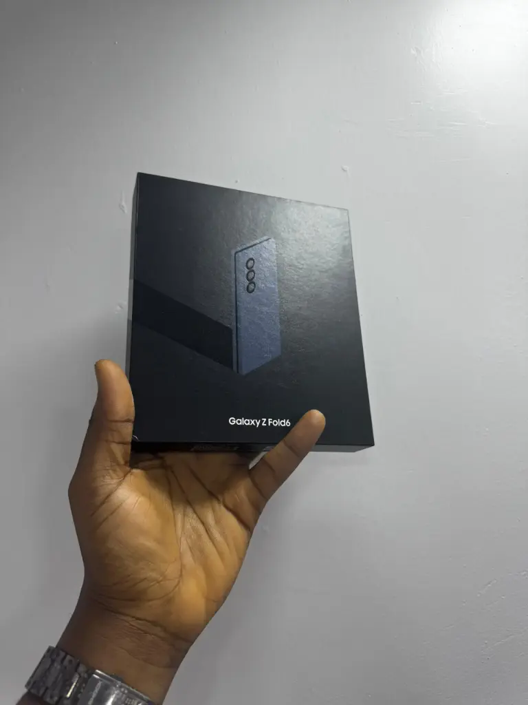 Brand New Samsung Galaxy Fold 6 256Gb Single Sim & ESIM